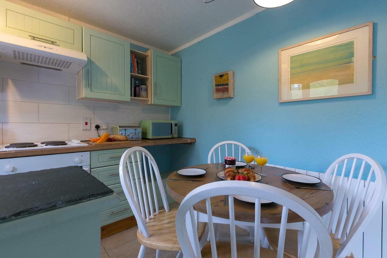 Cosy Woodland Home Uny Lelant Екстер'єр фото