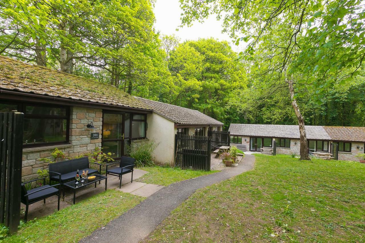 Cosy Woodland Home Uny Lelant Екстер'єр фото